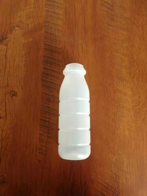 LDPE Şişe Şişirme Makinesi 30kg/H Hava Tüketimi 0.4m3/Dk