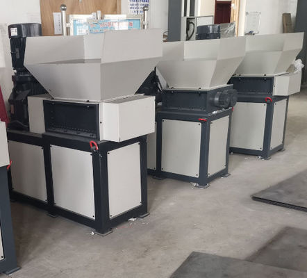 ISO9001 Yardımcı Makina 3kW Metal Atık Kırma Makinası 300kg/H