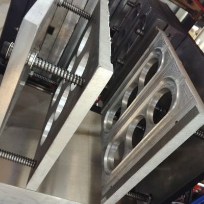 80mm Top Ekstrüzyon 4 Kavite Şişirme Makinesi 15kw